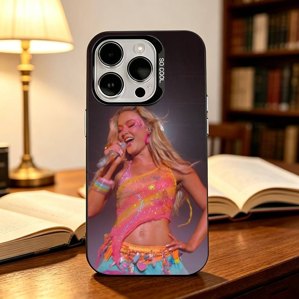 Singer U-Uncover Z-Zara Larsso - đánh giá và giá Phone Cases Zara