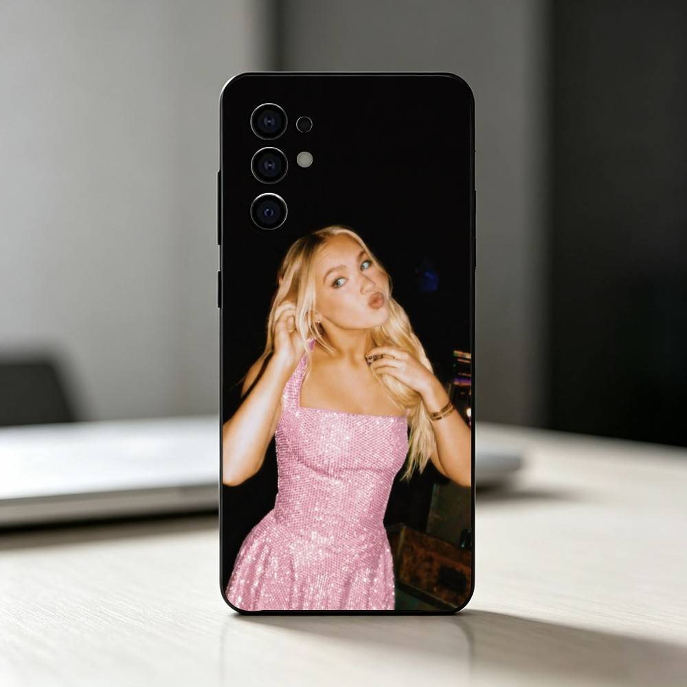 Singer U-Uncover Z-Zara Larsso - đánh giá và giá Phone Cases Zara