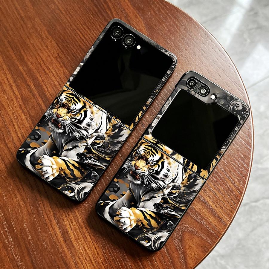 Ukiyo E Tiger Phone Cover Case - đánh giá và giá Phone Cases Z Flip 5