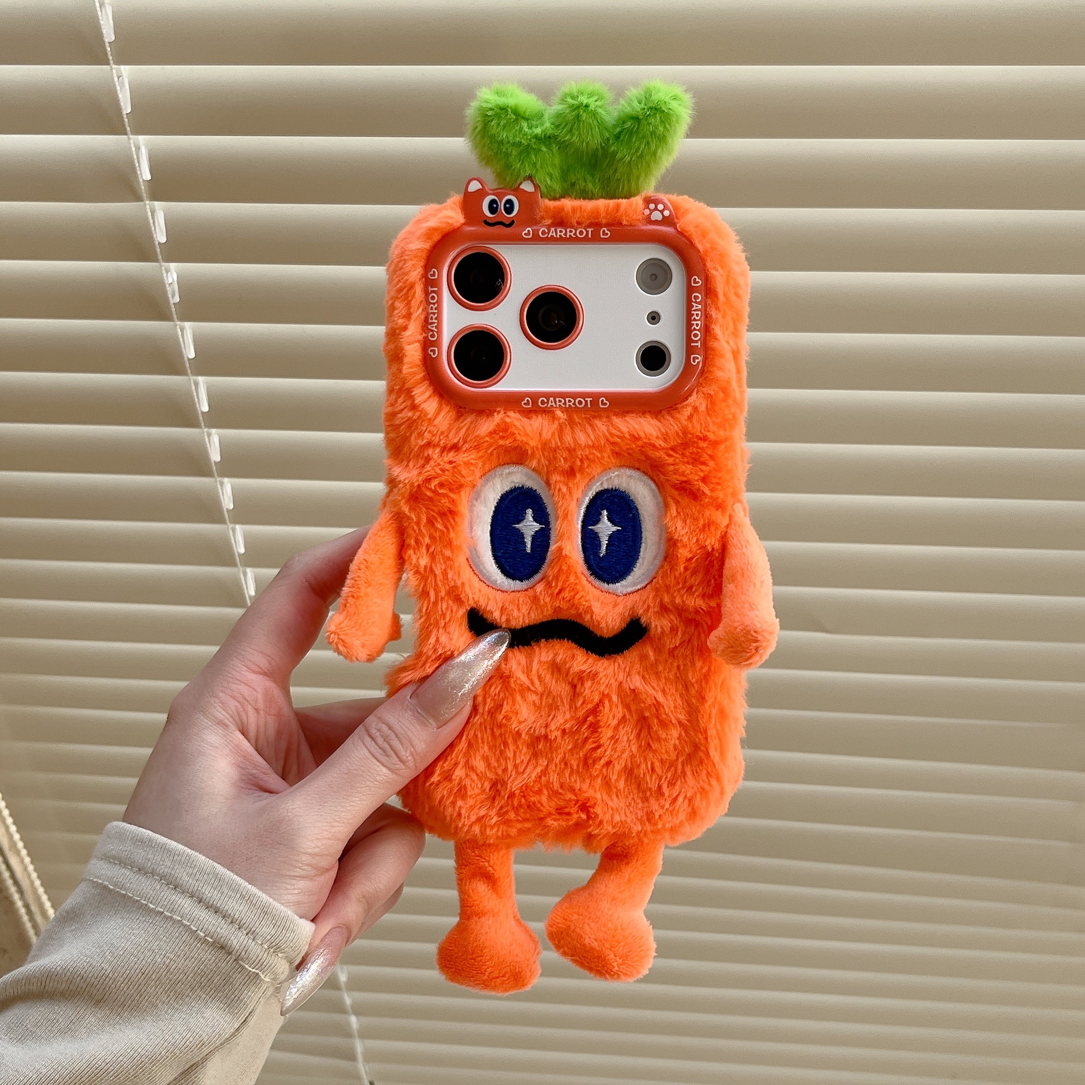 Cute Plush Phone Case with Qui - đánh giá và giá Phone Cases Iphone 17 Pro