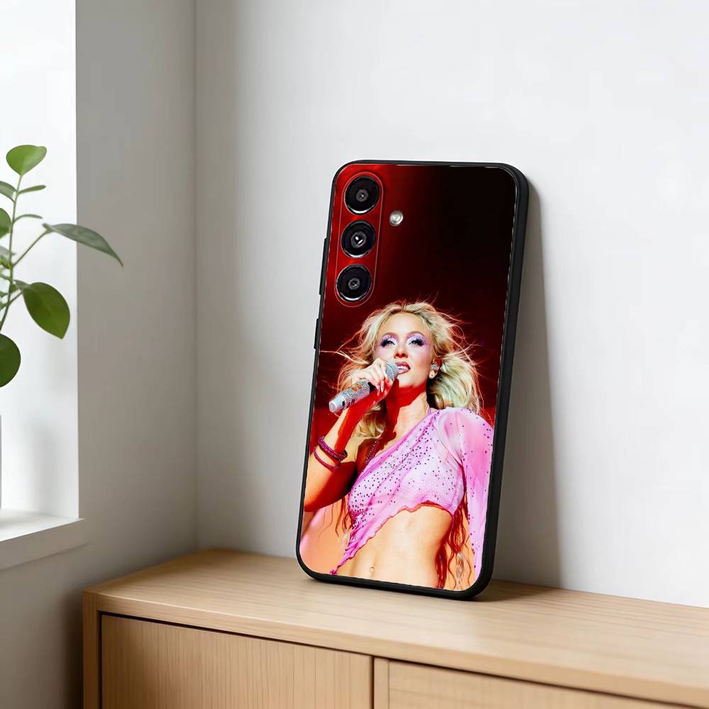 Singer Zara Larsson Midnight S - đánh giá và giá Phone Cases Zara