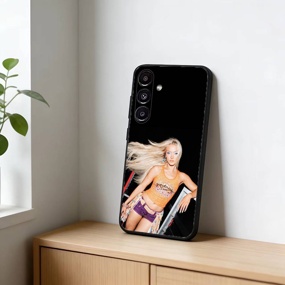 Singer Zara Larsson Midnight S - đánh giá và giá Phone Cases Zara
